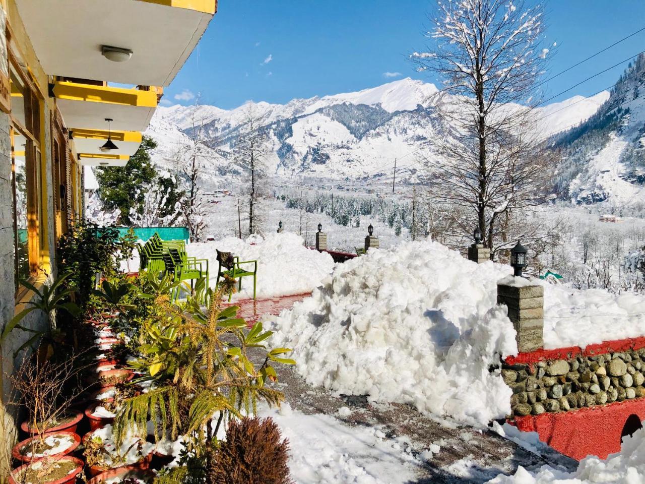 Hotel Vyas Vatika Manali (Himachal Pradesh)